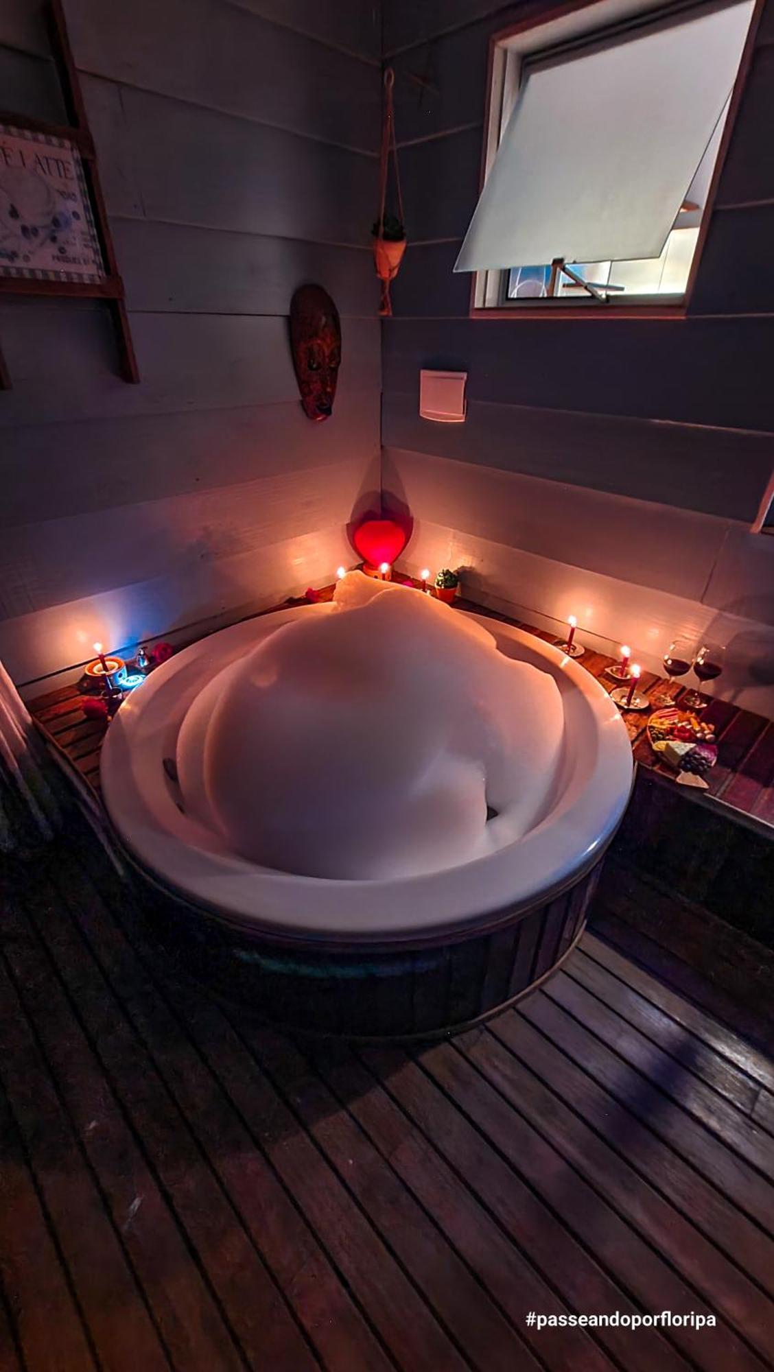 Loft Com Lago Hidro E Vista Para O Mar フロリアノポリス エクステリア 写真